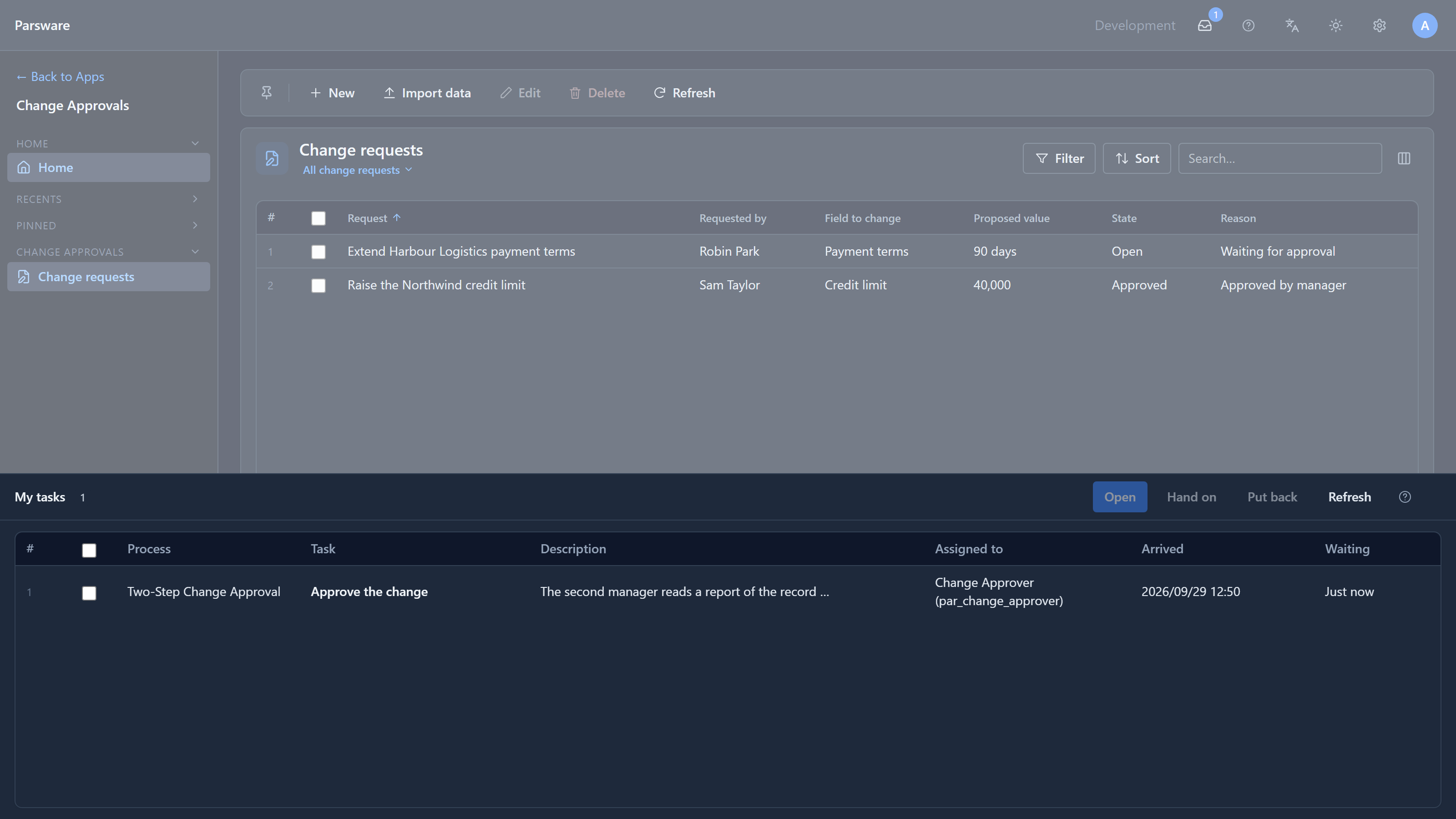 My tasks with one row: Approve the change, The second manager reads a report of the record, Assigned to Change Approver (par_change_approver), arrived just now